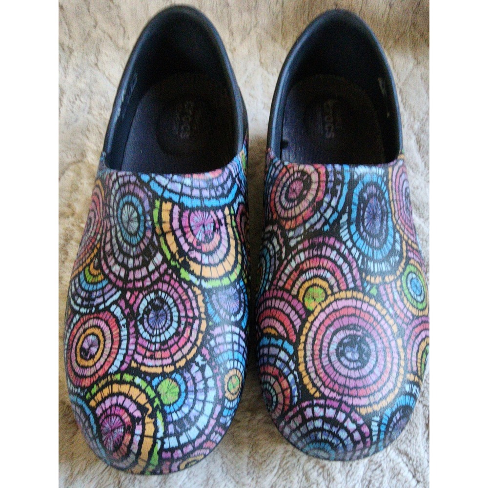 Crocs Neria Pro II Graphic Clog Womens 6 Black Multicolor Slip Resistant